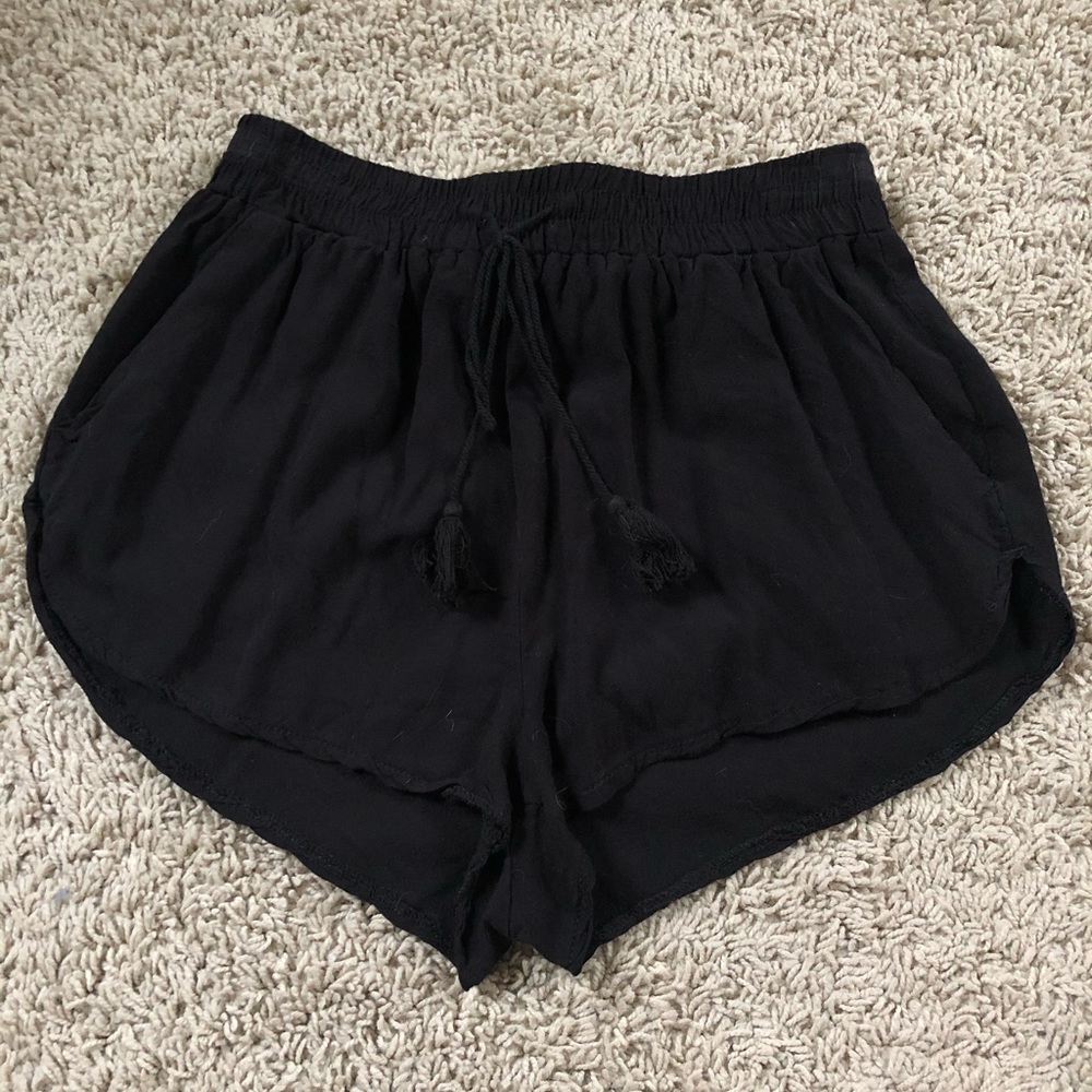 Black tie front, loose for shorts